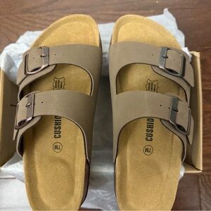 Brand new Cushionaire Sandals size 7